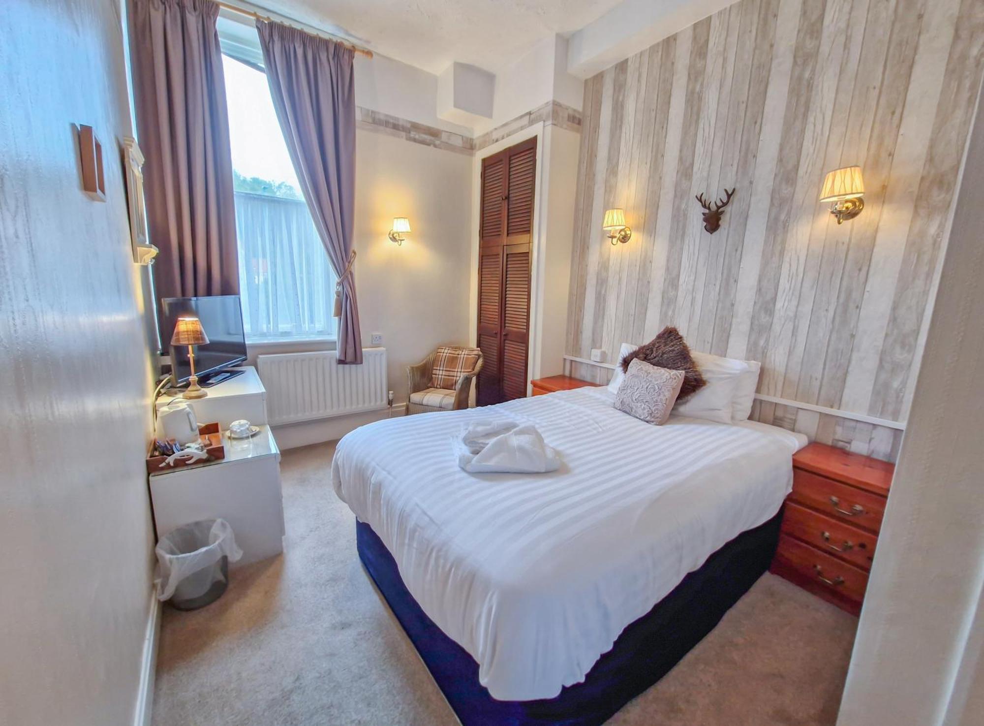 Wharton Arms Hotel Skelton  Bagian luar foto