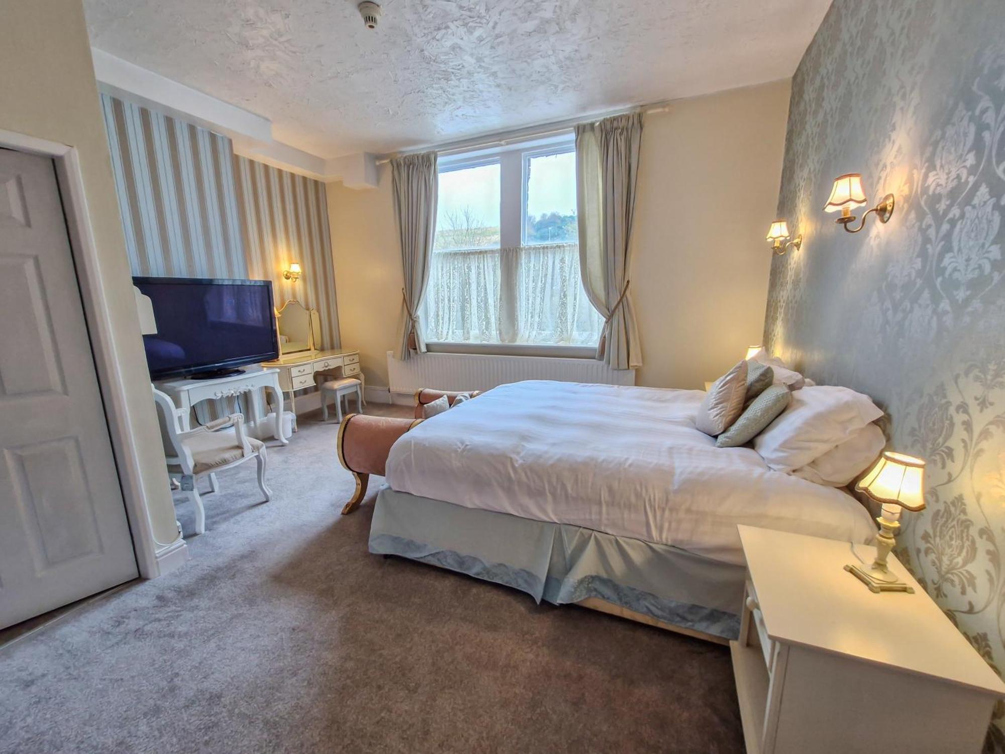 Wharton Arms Hotel Skelton  Bagian luar foto